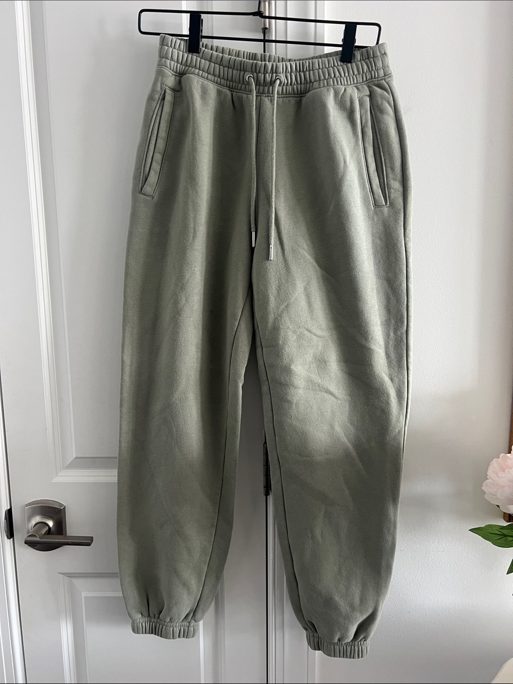 Abercrombie & Fitch Sage Green women’s sweatpants